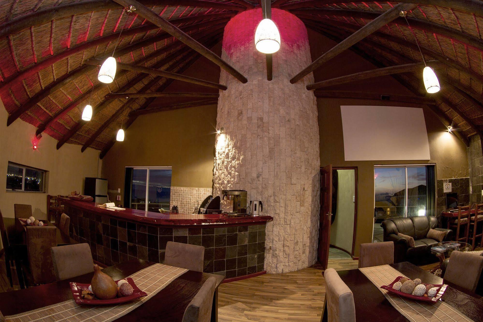 The Roundhouse Guesthouse De Kelders Esterno foto