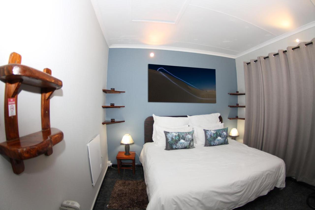 The Roundhouse Guesthouse De Kelders Esterno foto